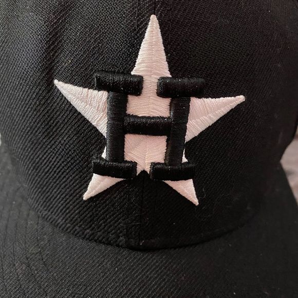 Houston Astros Black Fitted Cap New Era Cooperstown Collection 100% Wool 7 1/8